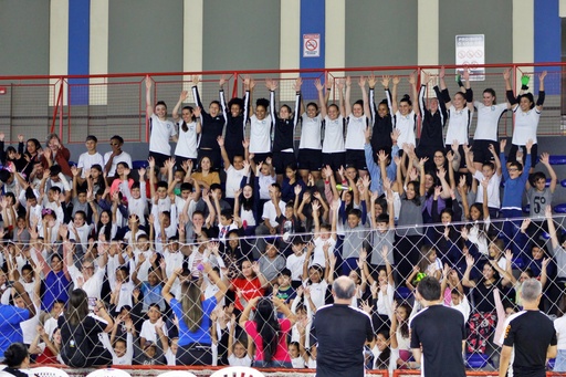 Crianças da rede de ensino de Lages e idosos atendidos pela prefeitura visitam treino